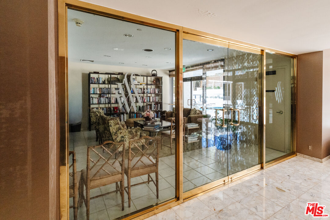 10601 Wilshire Blvd Unit: 303