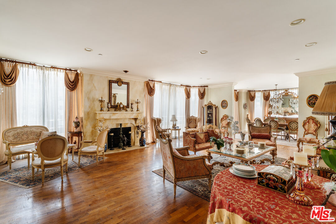 10601 Wilshire Blvd Unit: 303