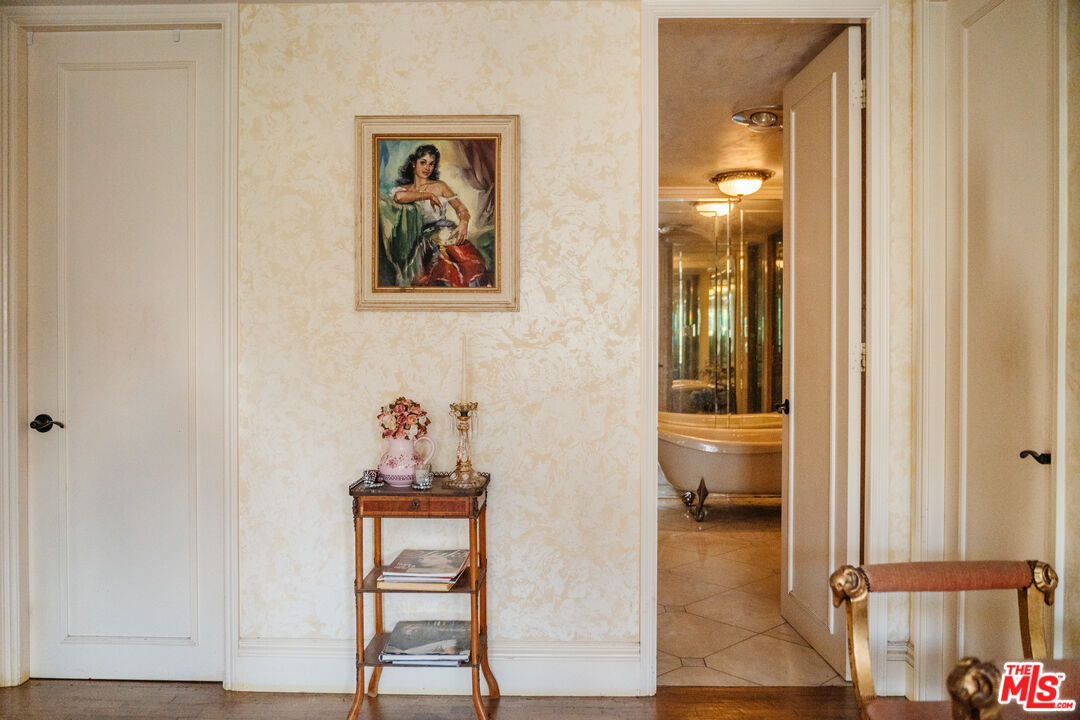 10601 Wilshire Blvd Unit: 303