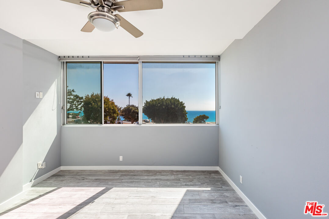 17352 W Sunset Blvd Unit: 202