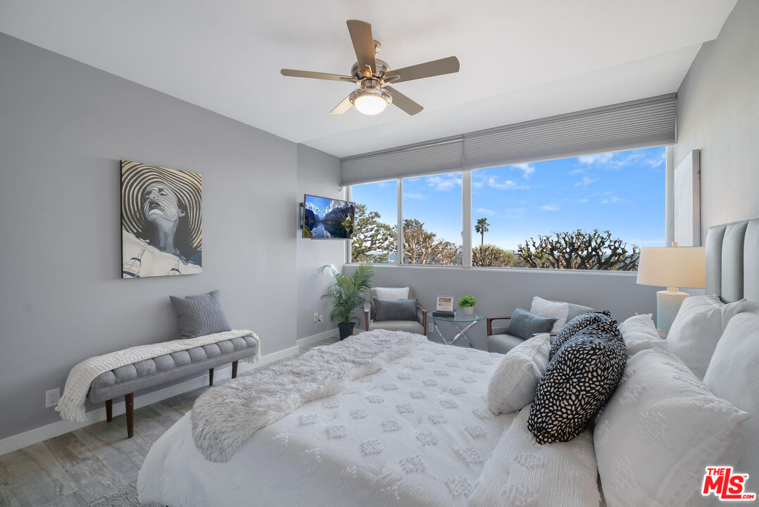 17352 W Sunset Blvd Unit: 202