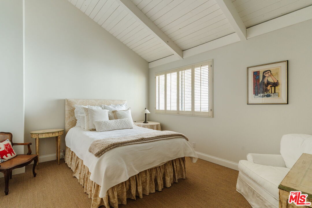 8611 Burton Way Unit: 5