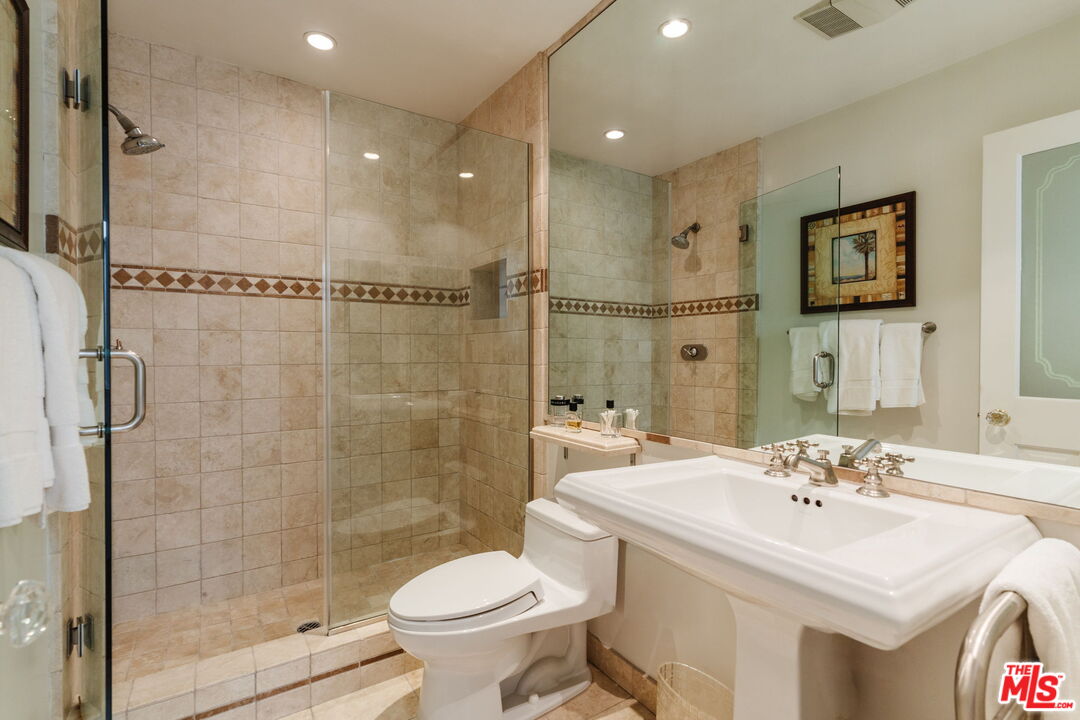 8611 Burton Way Unit: 5