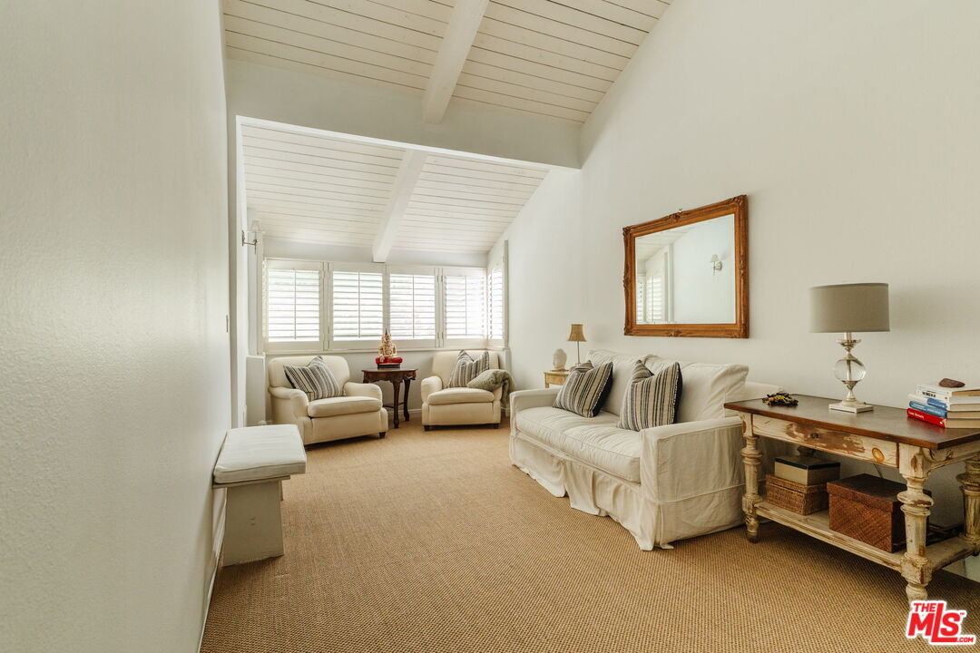 8611 Burton Way Unit: 5