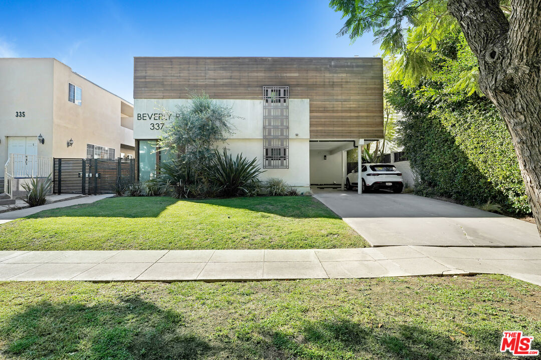 337 N Oakhurst Dr Unit: 1