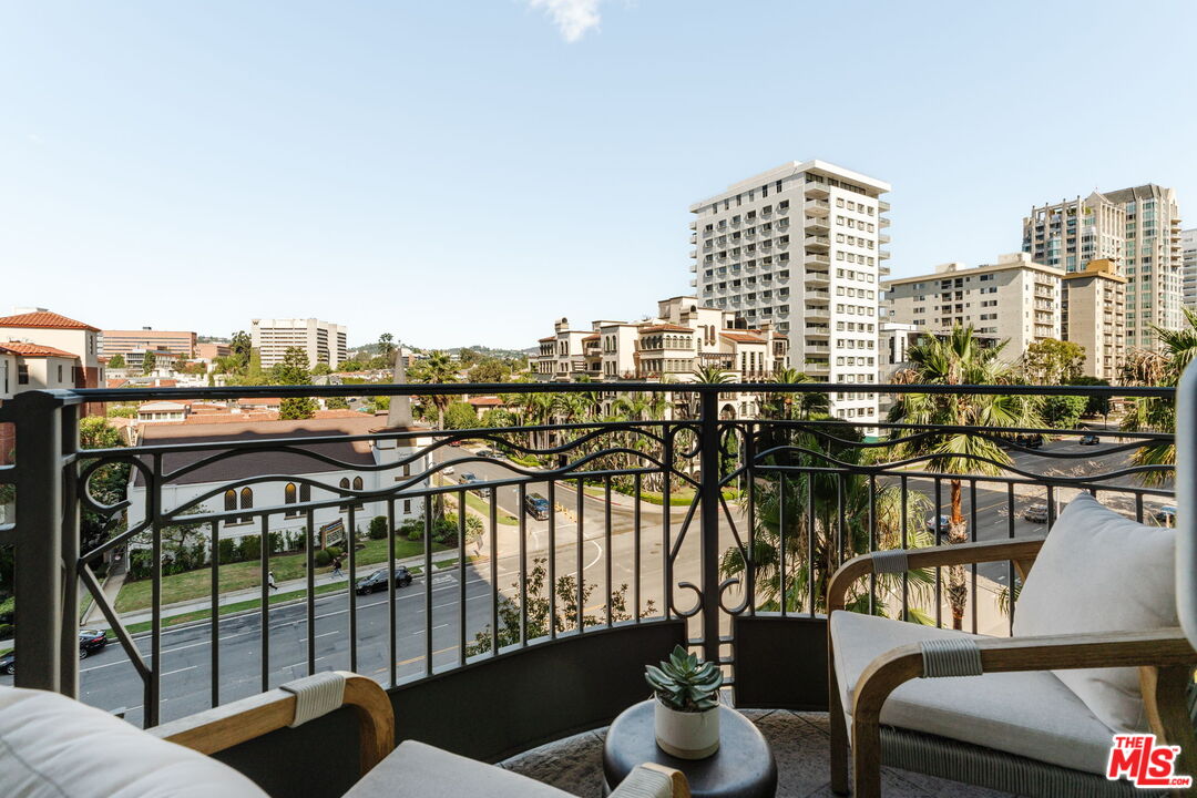 10800 Wilshire Blvd Unit: 502