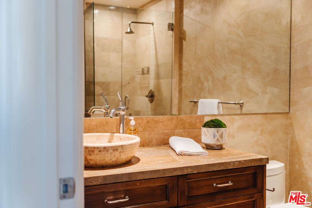 10800 Wilshire Blvd Unit: 502