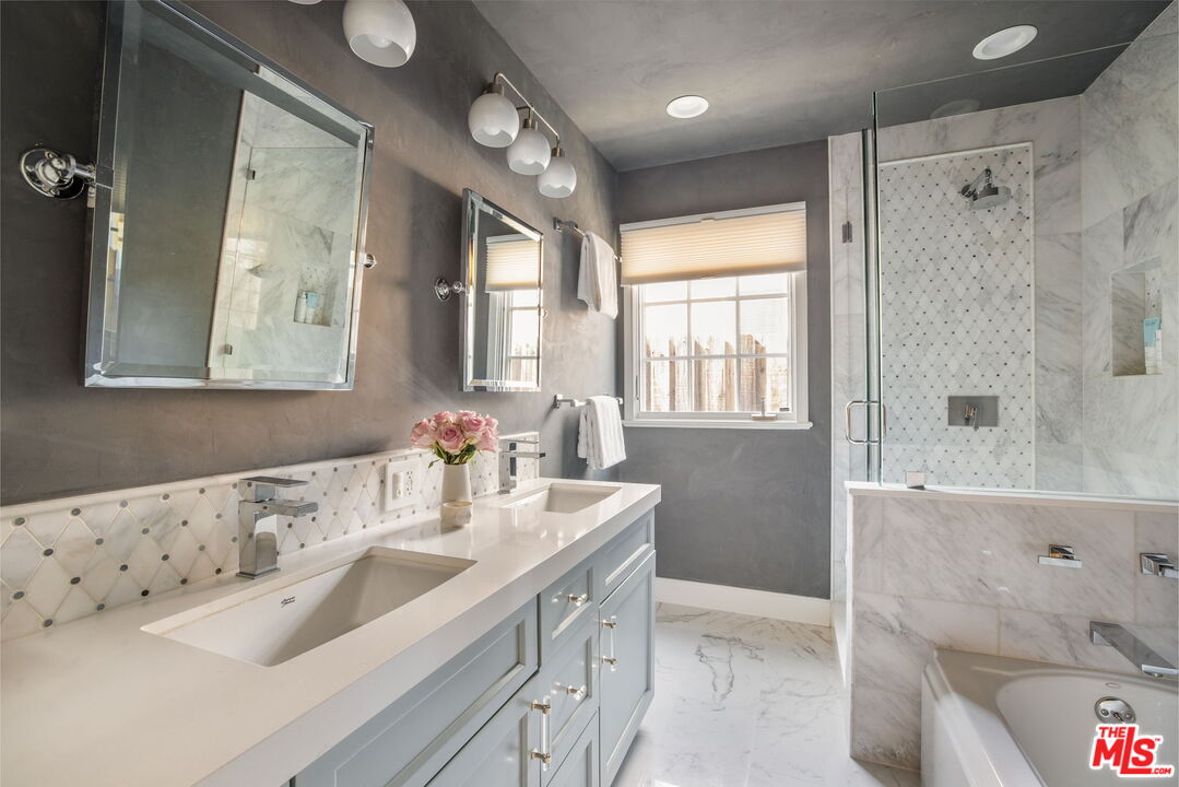 14664 Valley Vista Blvd