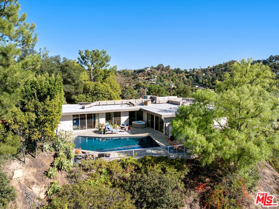 3523 Beverly Ridge Dr