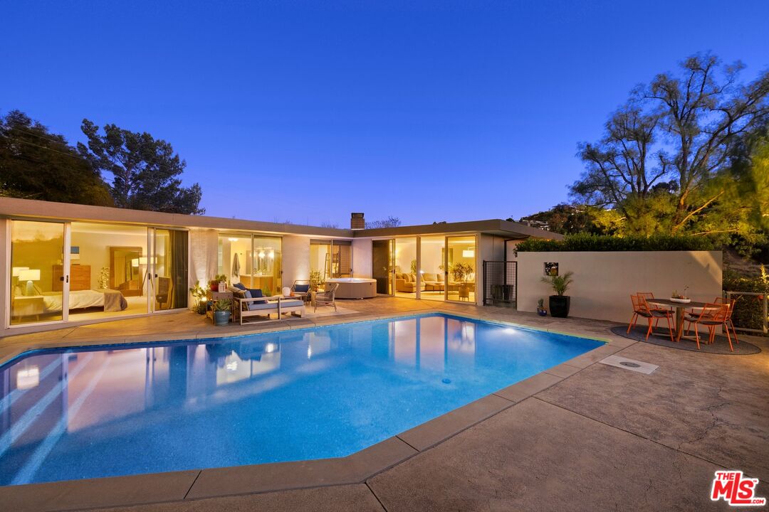 3523 Beverly Ridge Dr