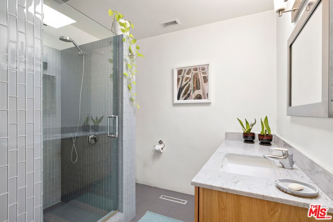 3523 Beverly Ridge Dr