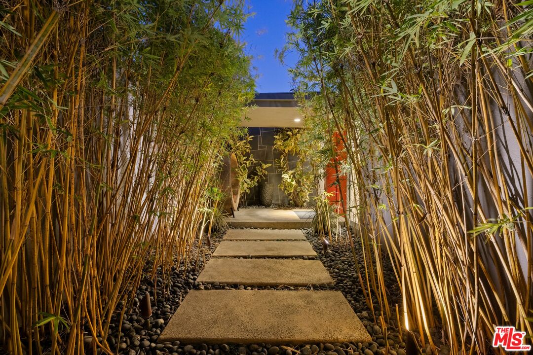 3523 Beverly Ridge Dr