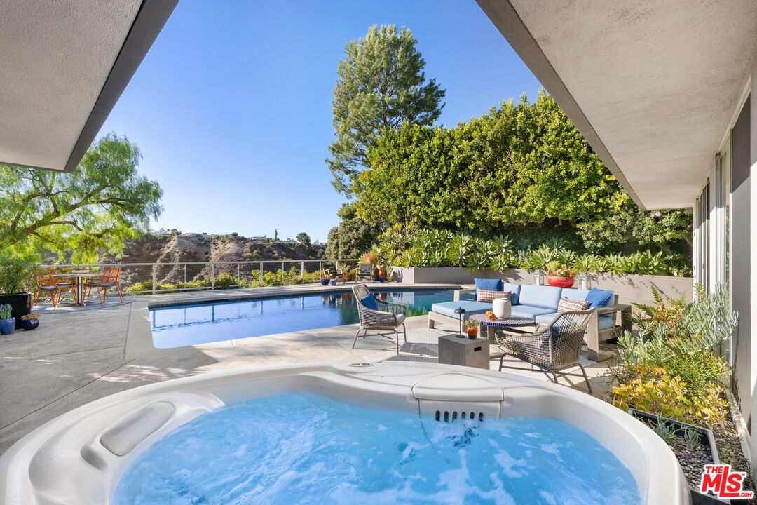 3523 Beverly Ridge Dr