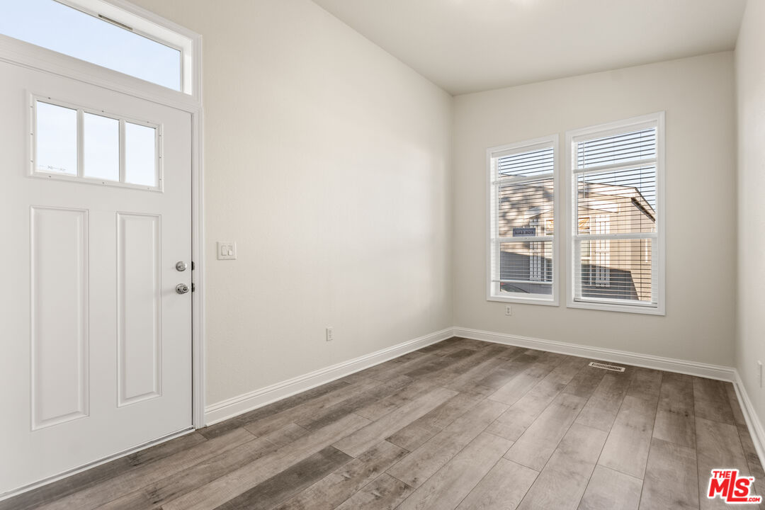 8250 Lankershim Blvd Unit: 109