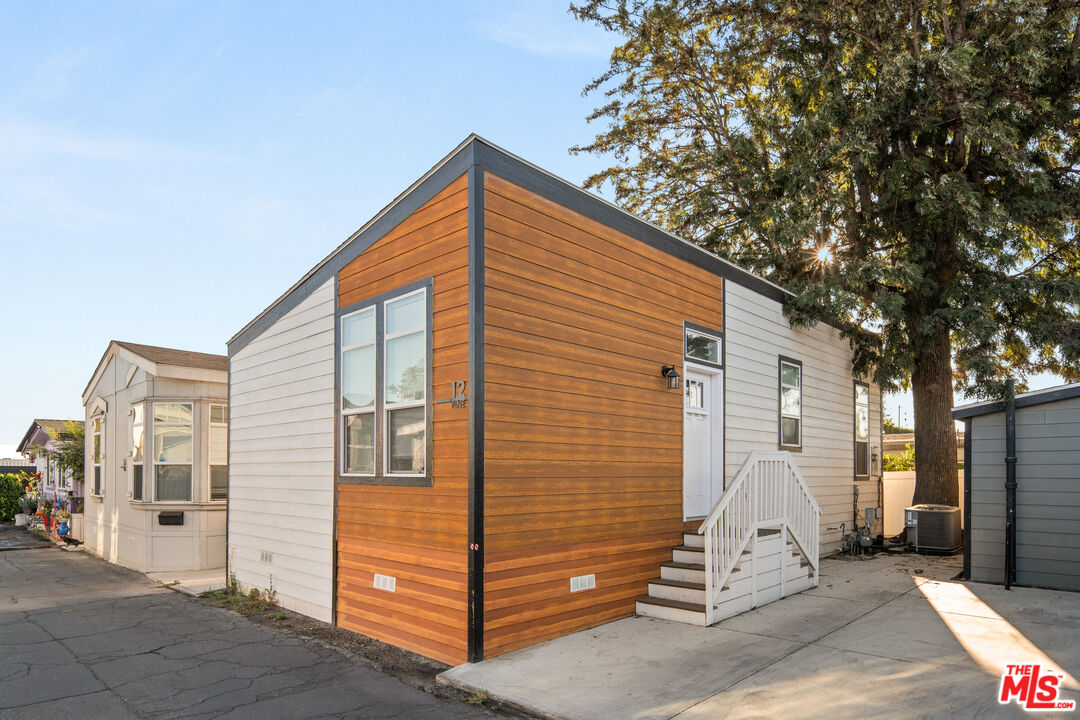 8250 Lankershim Blvd Unit: 109