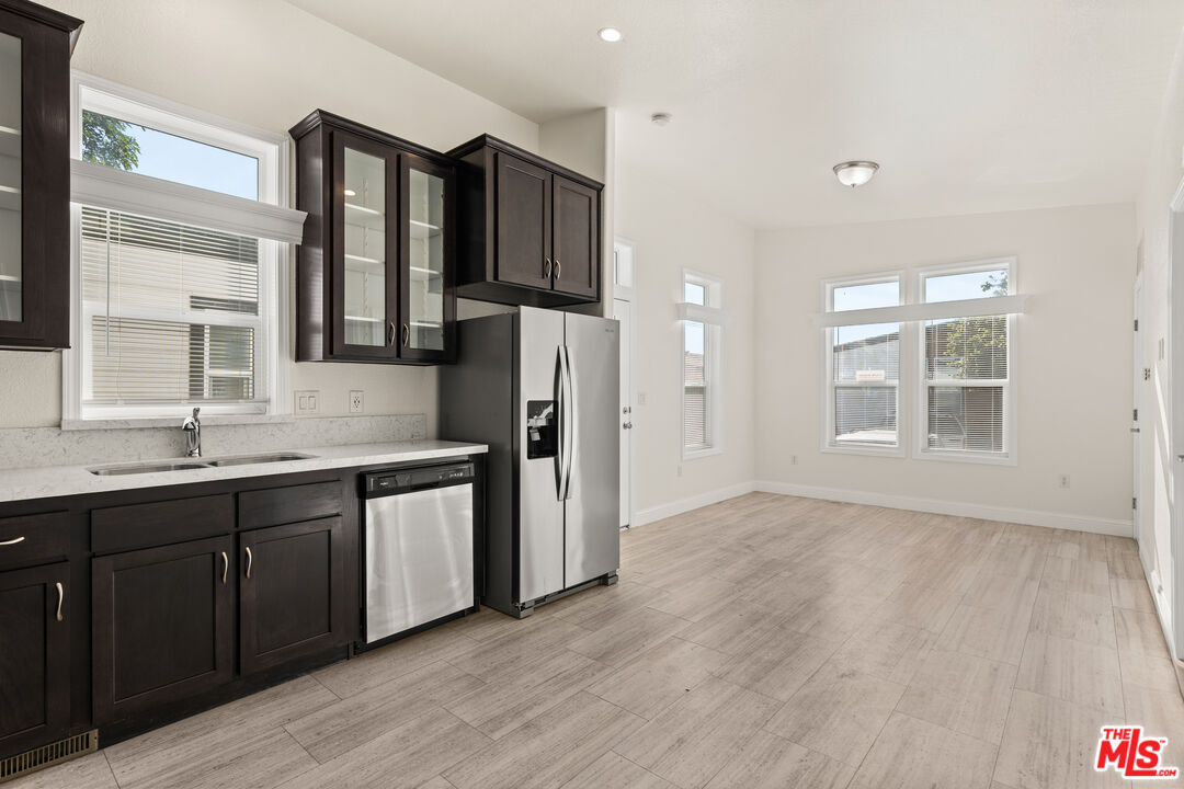 8250 Lankershim Blvd Unit: 185