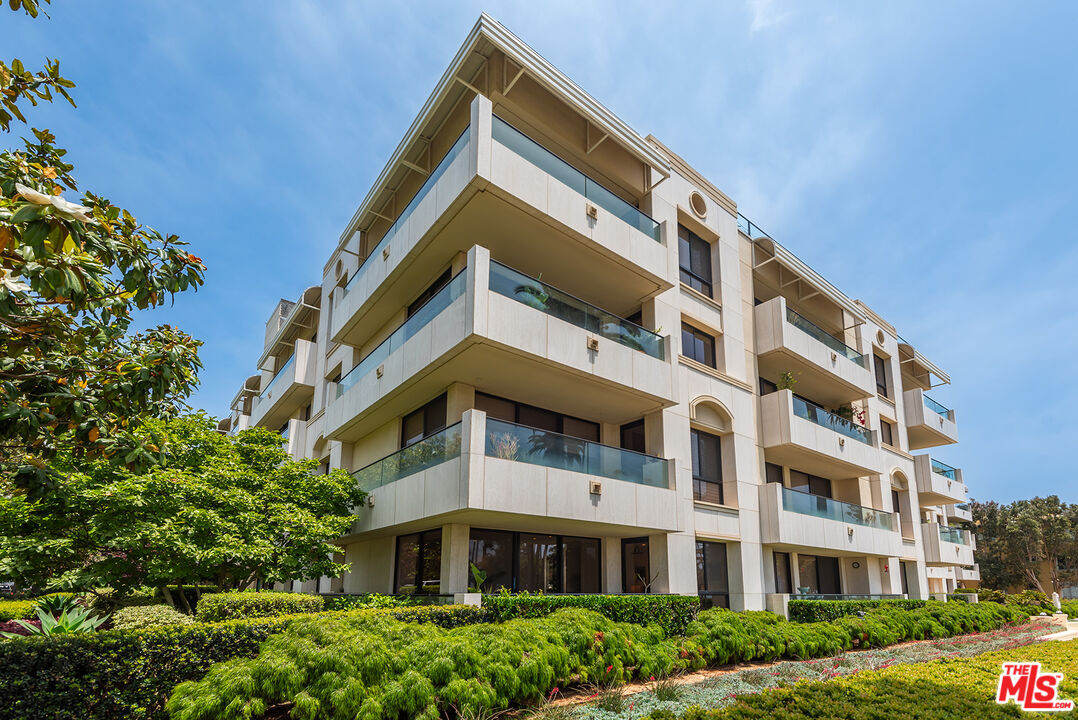 701 Ocean Ave Unit: 108