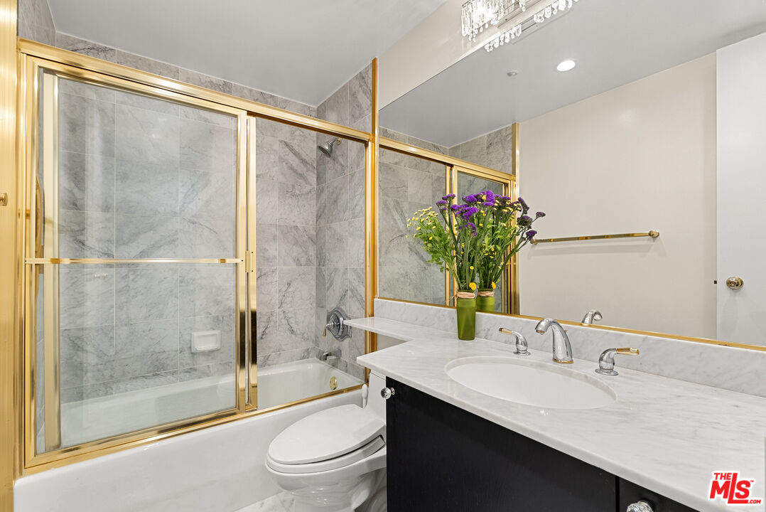 10520 Wilshire Blvd Unit: 407