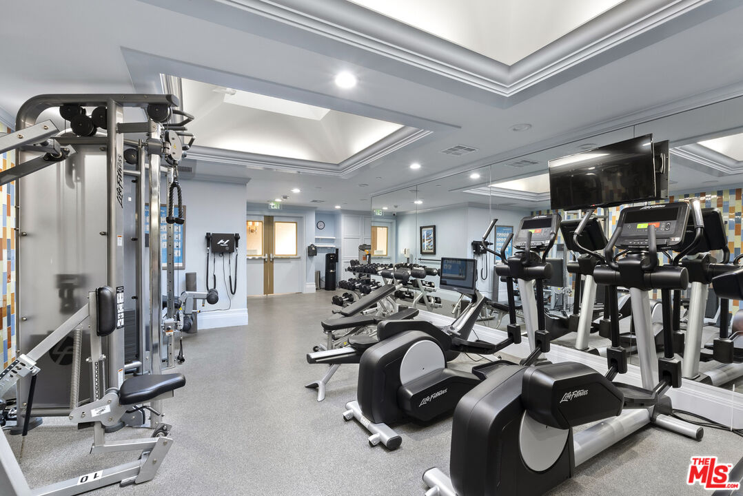 10520 Wilshire Blvd Unit: 407