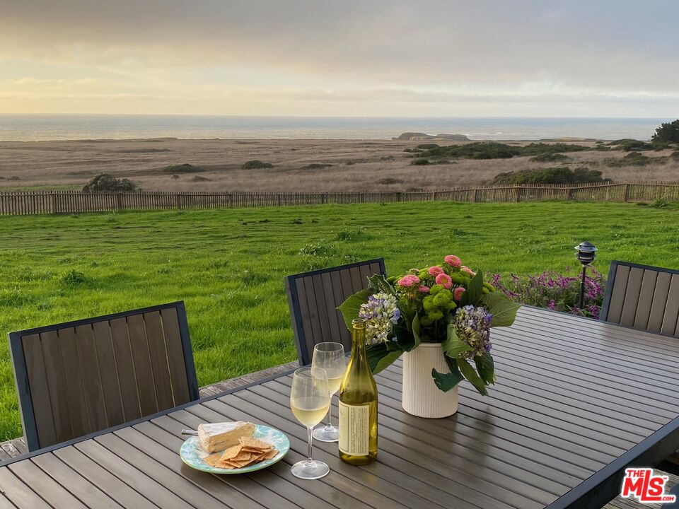 45340 Little Lake St