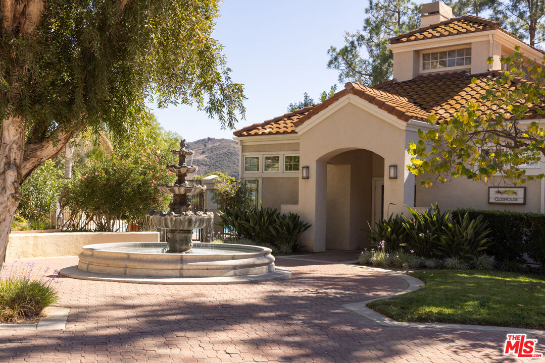 4240 Lost Hills Rd Unit: 602