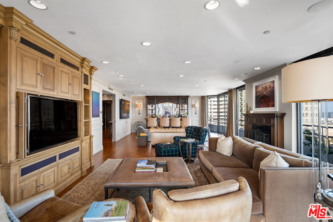 10601 Wilshire Blvd Unit: 1603