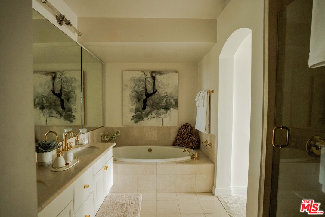 11847 Gorham Ave Unit: 302