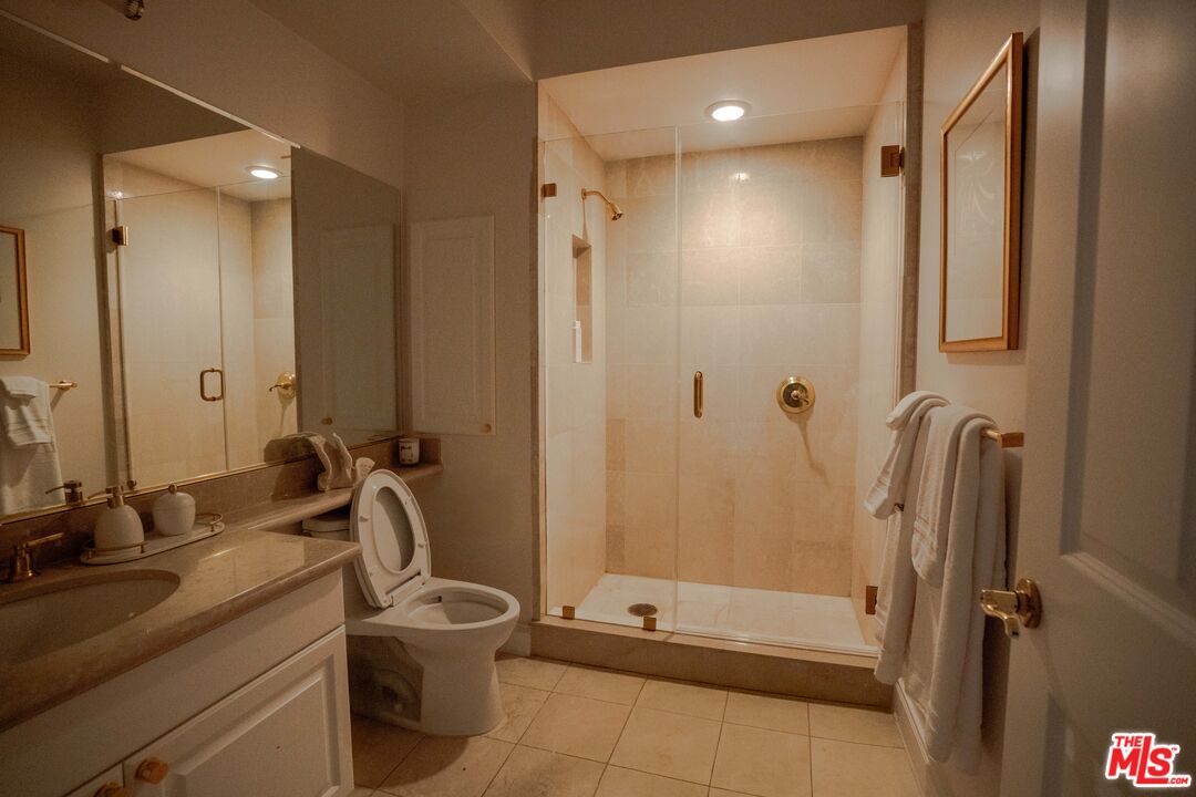 11847 Gorham Ave Unit: 302