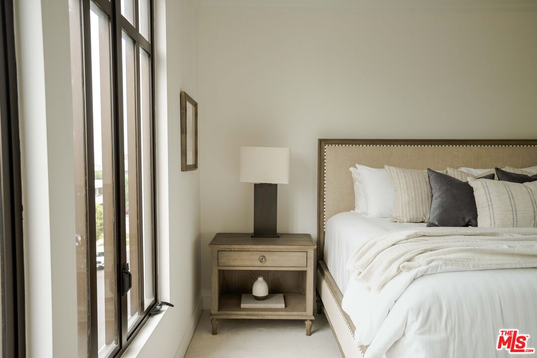 11847 Gorham Ave Unit: 302