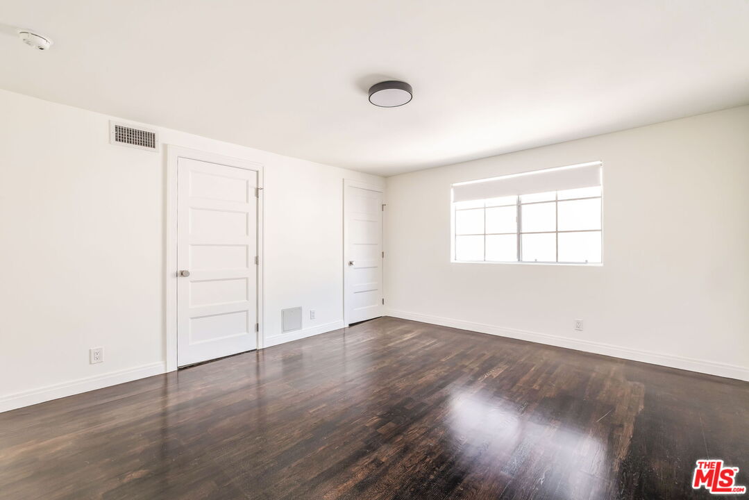 801 N Martel Ave Unit: 3