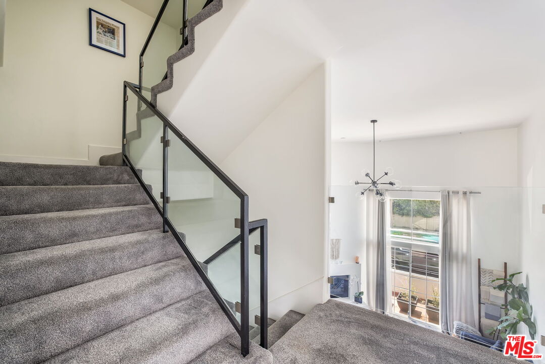 801 N Martel Ave Unit: 3