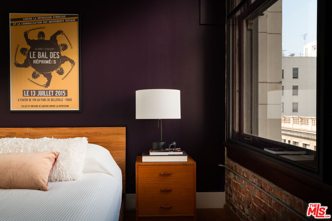 460 S Spring St Unit: 1015