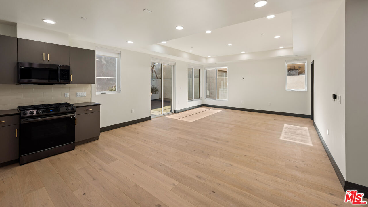 118 N Orlando Ave Unit: 101