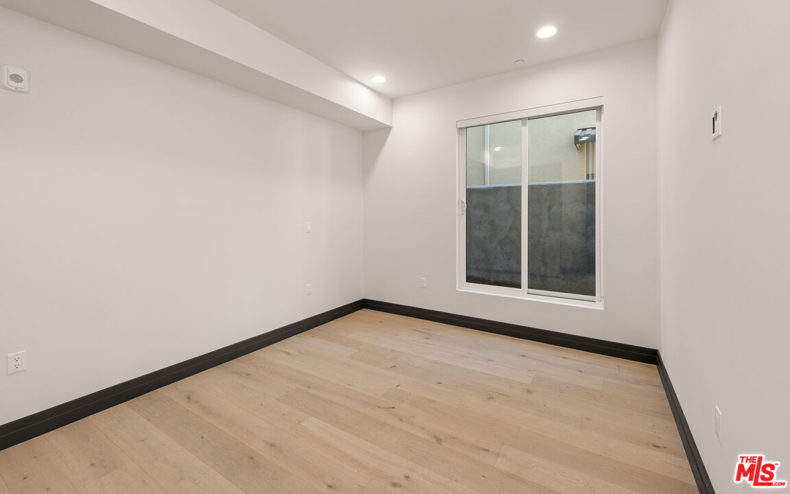 118 N Orlando Ave Unit: 101