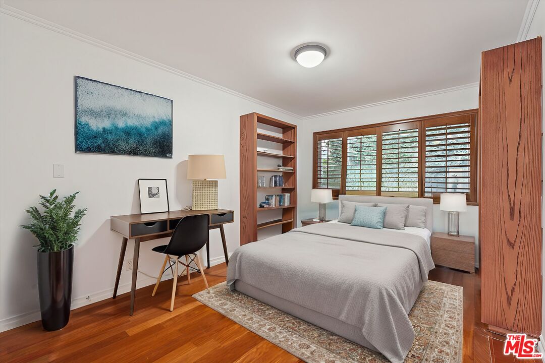 1327 Stanford St Unit: 3