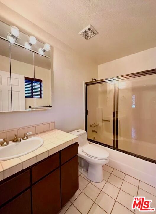 805 N West Knoll Dr Unit: 1