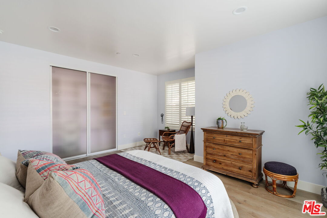 4925 Wilshire Blvd Unit: 103