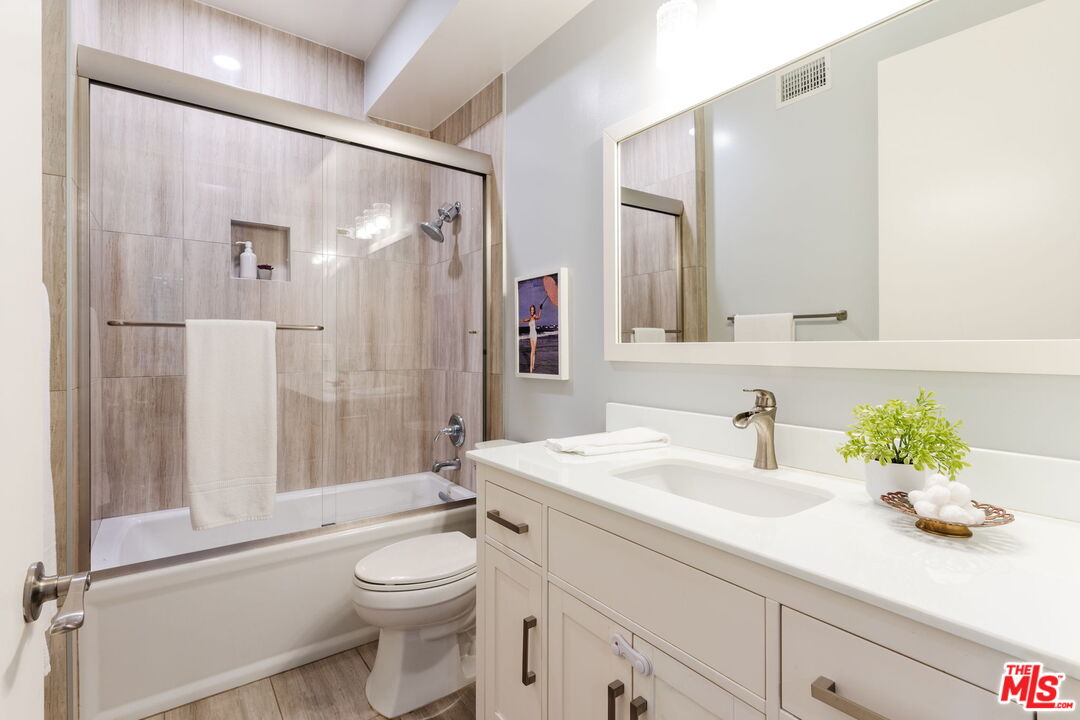 4925 Wilshire Blvd Unit: 103