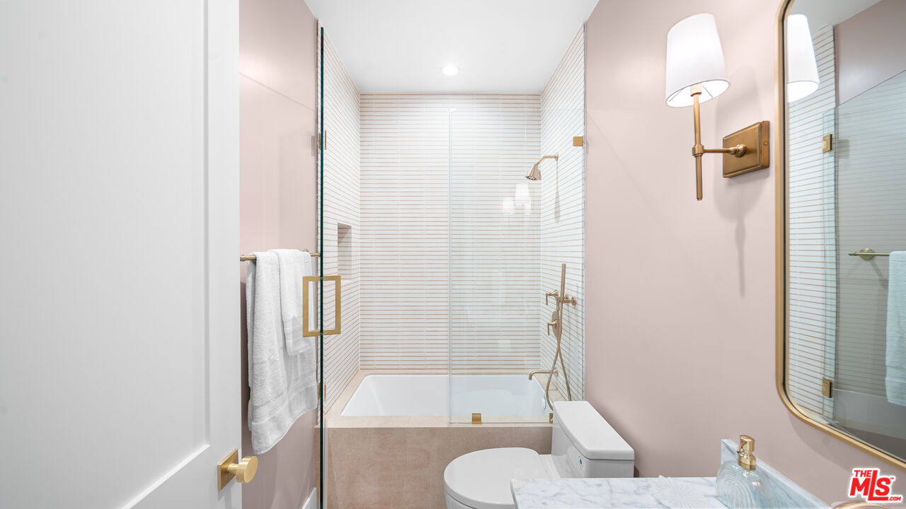 1914 Laurel Canyon Blvd