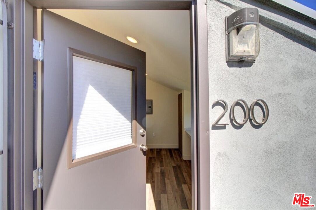 15328 S San Pedro St