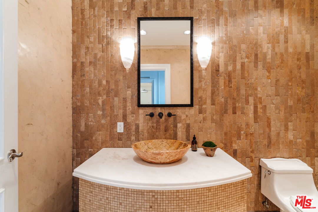 10800 Wilshire Blvd Unit: 502