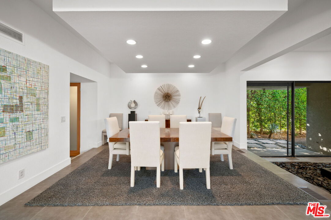 1650 E Murray Canyon Dr