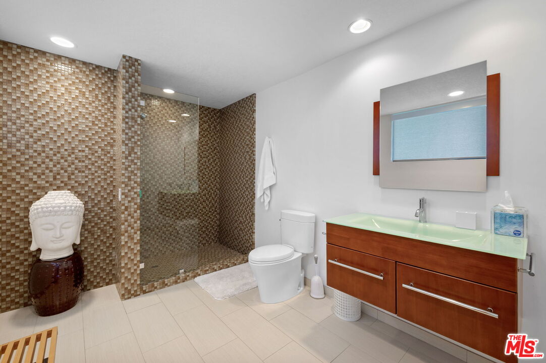 1650 E Murray Canyon Dr