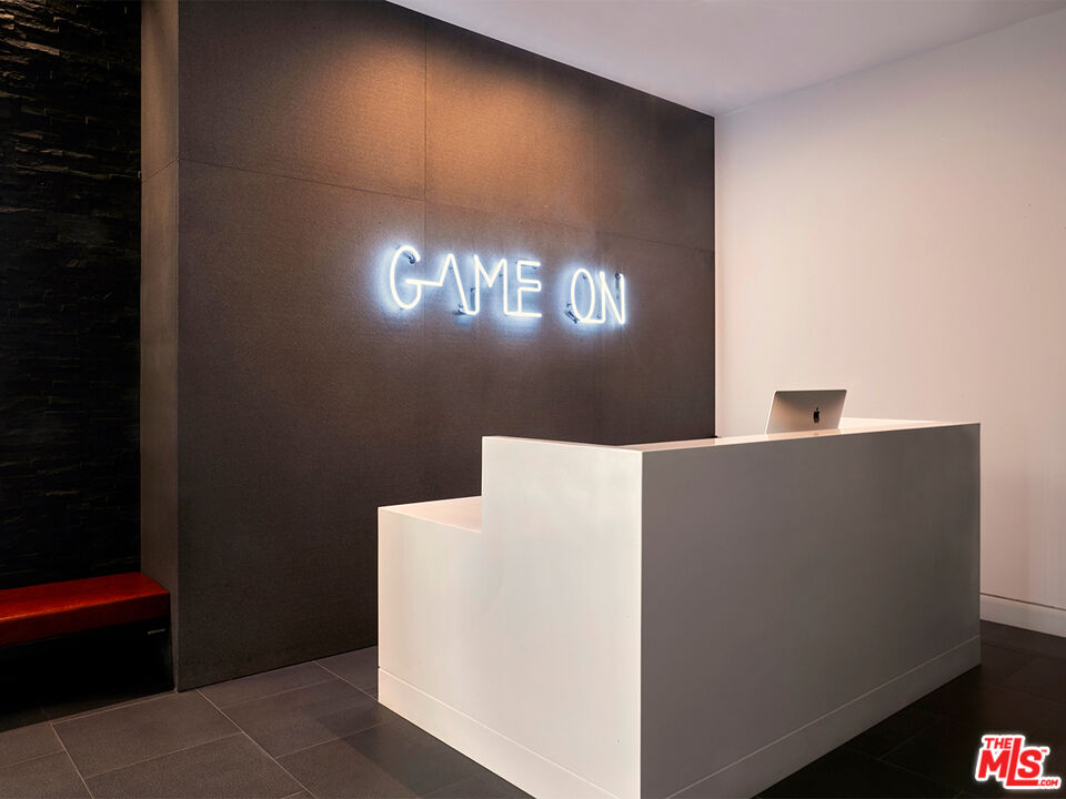 10000 Santa Monica Blvd Unit: 2307