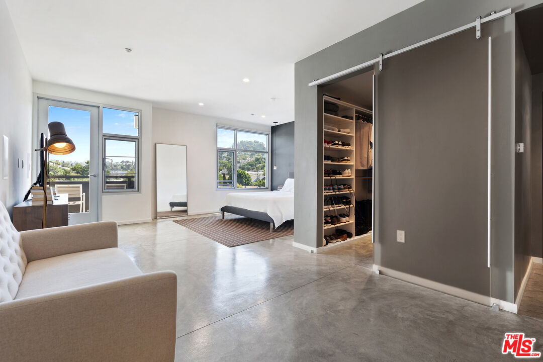 4111 W Sunset Blvd Unit: 546