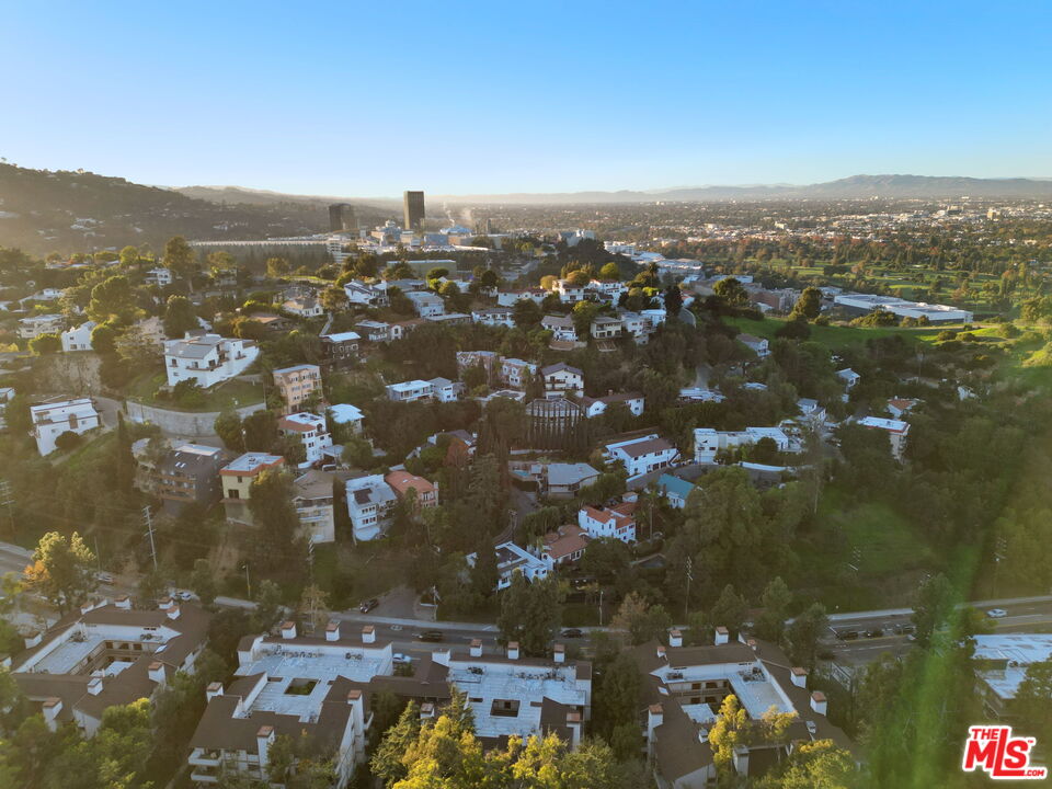 3480 Barham Blvd Unit: 306