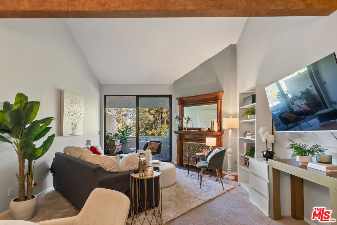 3480 Barham Blvd Unit: 306