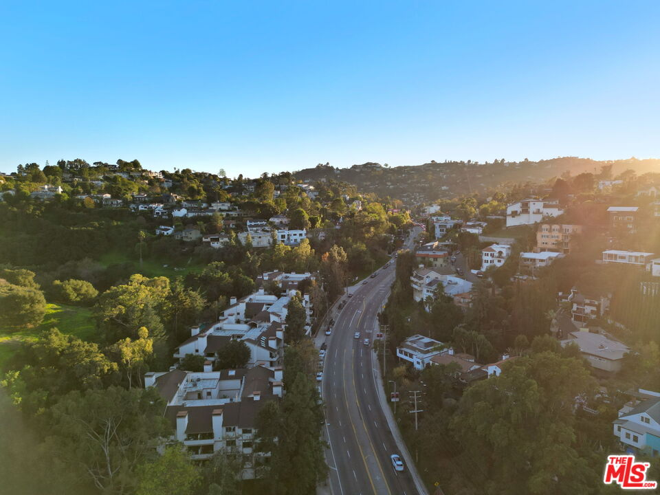 3480 Barham Blvd Unit: 306