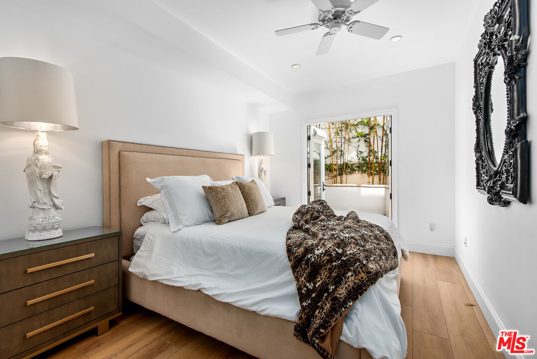 718 N Croft Ave Unit: 103