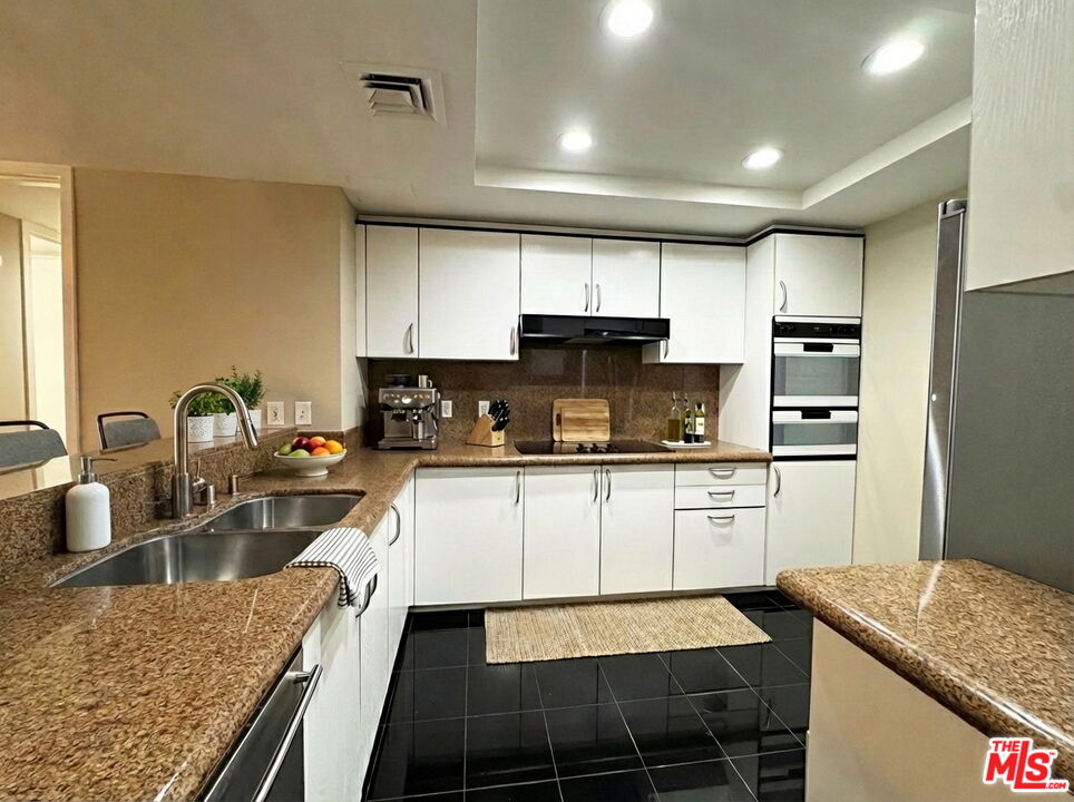 10520 Wilshire Blvd Unit: 801